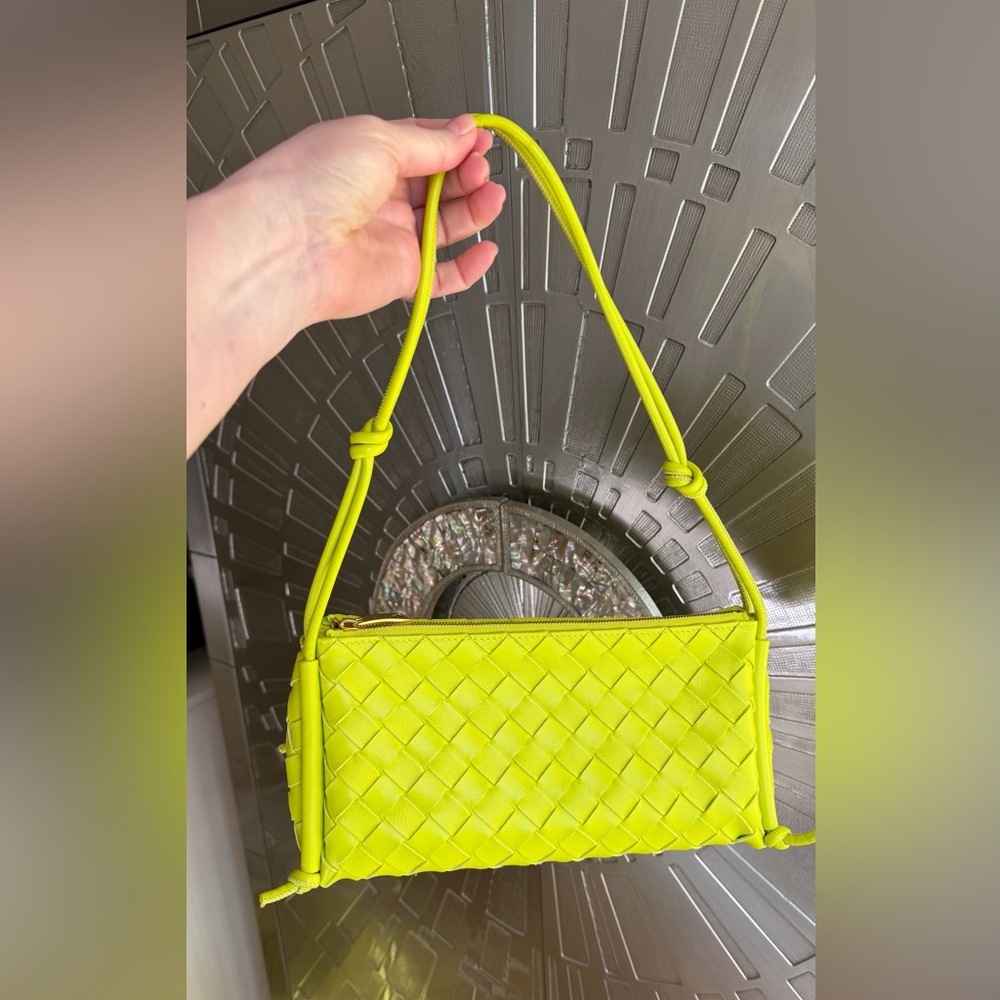 Bottega Veneta Acid Kiwi Bag - Picture 2 of 7